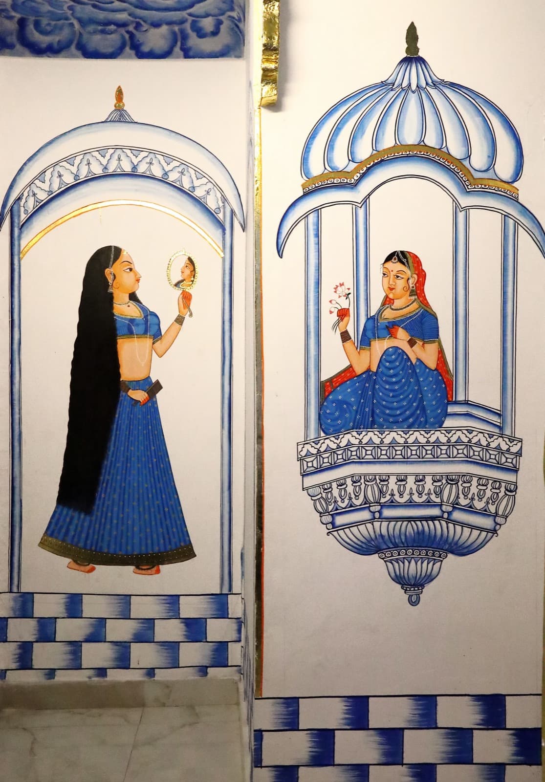 Miniature-art wall painting in Deluxe Room 101